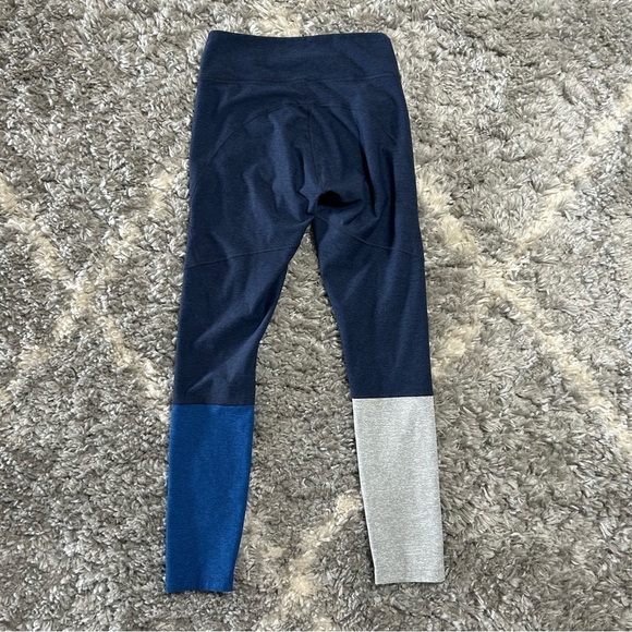 Outdoor Voices Dipped Leggings in Navy/Dove/Deep Sea sz S - Picture 3 of 3